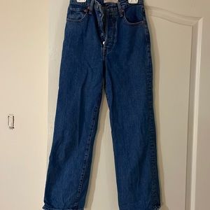 Levi’s rib cage straight jean size 26